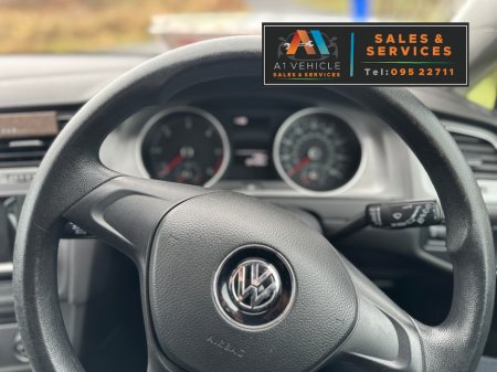 2013 Volkswagen Golf - thumbnail 12