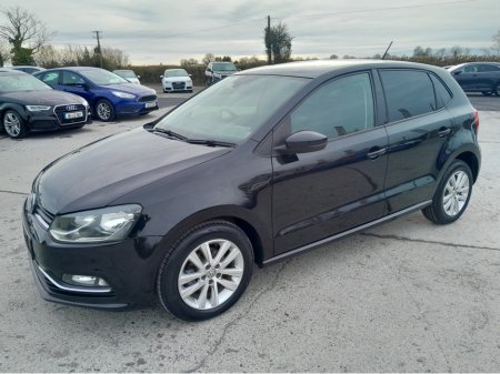 2016 Volkswagen Polo - view 4