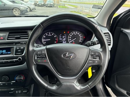 2016 Hyundai i20 DELUXE 5DR €10,950 thumbnail
