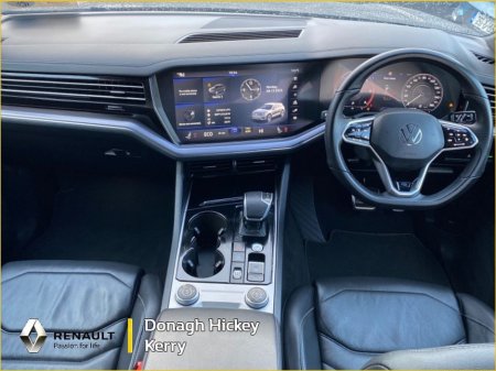 2023 Volkswagen Touareg 3.0TDI 231HP Elegance 4M DSG €83,900