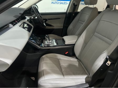 2019 Land Rover Range Rover Evoque EVOQUE AUTO 2.0 D I4 €27,750 thumbnail