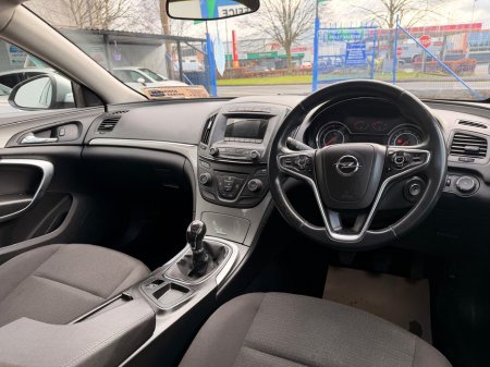 2015 Opel Insignia S 2.0 CDTI 140PS S/S 5 5DR €7,950 thumbnail