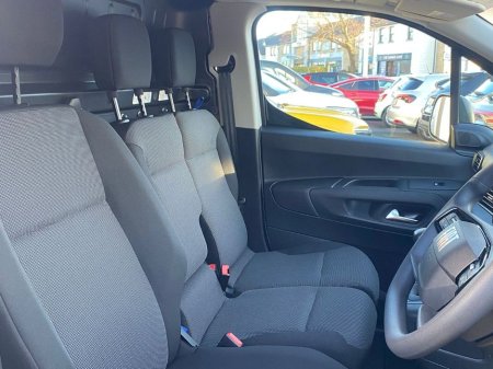 2025 Fiat Doblo SWB 1.5 100HP 650KG 4DR €21,495 thumbnail