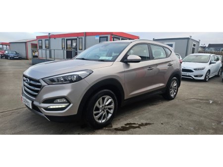 2015 Hyundai Tucson - thumbnail 18
