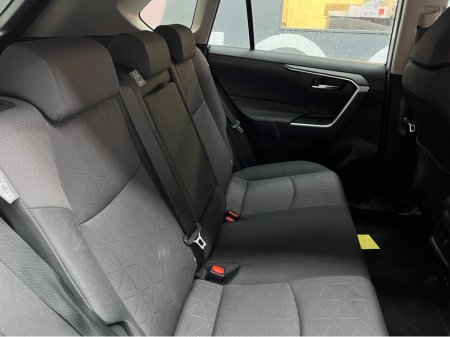 2019 Toyota Rav4 €27950 2019 TOYOTA RAV4 HYBRID X 2.5 AUTOMATIC / CRUISE CONTROL AND MORE €27,950 thumbnail