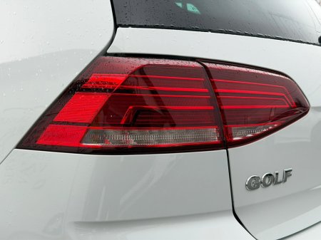 2018 Volkswagen Golf (182) 1.2 TSI COMFORTLINE TECH EDITION €21,450 thumbnail