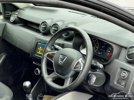 2021 Dacia Duster PRESTIGE BLUE DCI 115 6 DFULL €19,950 thumbnail