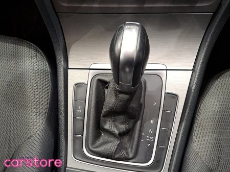 2016 Volkswagen Golf 1.2 TSI 5DR 85HP Comfort line €14,880 thumbnail