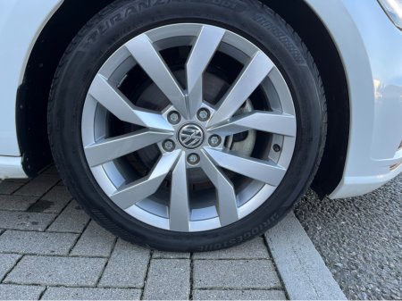 2018 Volkswagen Golf 1.4 HIGHLINE, AUTOMATIC €18,950 thumbnail