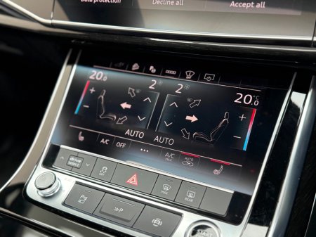 2025 Audi Q7 55 TFSI E S LINE BLACK ED QUATTRO €97,990 thumbnail