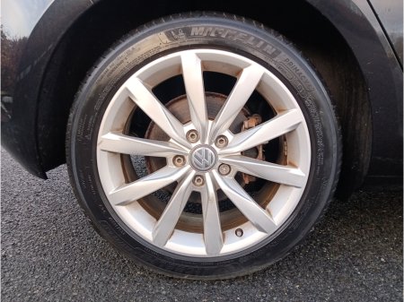 2014 Volkswagen Golf 2014 Volkswagen Golf 5 Door High Line 1.4L Auto €12,450 thumbnail