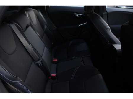 2017 Volvo V40 2.0D4 MOMEMTUM EDITION 180HP 5DR HATCHBACK AUTOMATIC // HUGE SPEC // 1 OWNER CAR WITH 112,355 KM'S // WELL WORTH VIEWING // BUY WITH CONFIDENCE AA AND SIMI APPROVED DEALER 2026 // FINANCE ARRANGED // €15,950 thumbnail