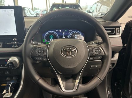 2025 Toyota Rav4 - thumbnail 9