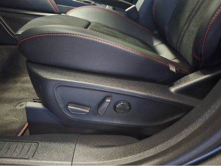 2025 Ford Kuga ST-LINE PHEV PAN ROOF €39,800 thumbnail