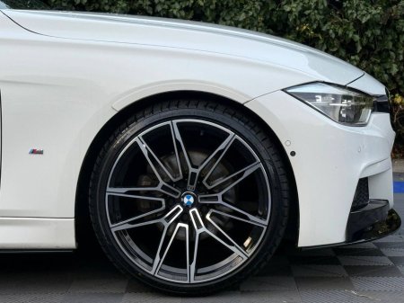 2018 BMW 3 Series 330e M-SPORT COMPETITION 2.0 HYBRID // LEATHER POWERED & HEATED M-SPORT SEATS // SERVICE HISTORY // BLIND SPOT MONITOR €22,900 thumbnail