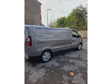2020 Renault Trafic LL30 ENERGY DCI 145 SPORT LL29 PANE €17,500