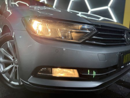 2018 Volkswagen Passat - photo 3