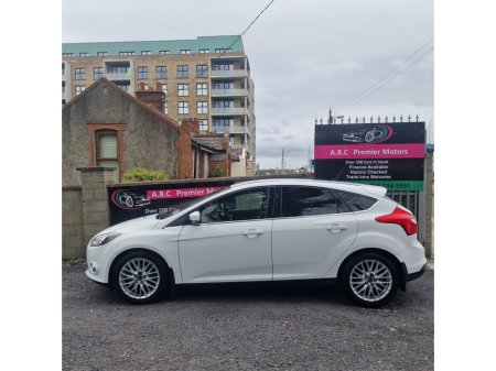 2013 Ford Focus - view 4