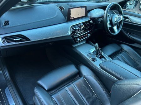 2019 BMW 5 Series M-Sport Performance Pack - Stunning Bronze Alloy Upgrade - Trade-in Welcome & finance arranged - Nct & Tax - Assured Dealer Warranty - €26,950 thumbnail