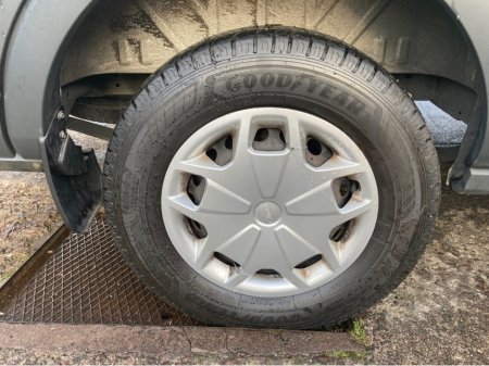 2020 Ford Transit 350L TREND 2.0 130PS F FWD 3DR €16,950 thumbnail