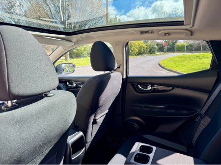 2018 Nissan Qashqai - thumbnail 17