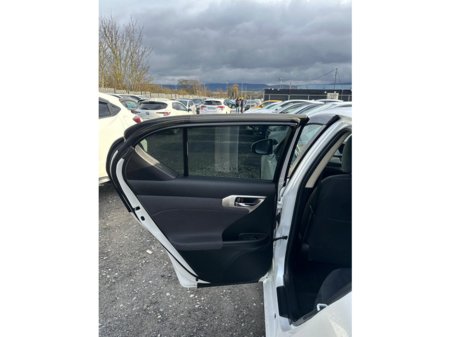 2019 Lexus CT 200 h - thumbnail 8