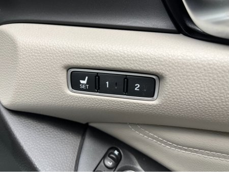 2018 Honda Accord - thumbnail 13