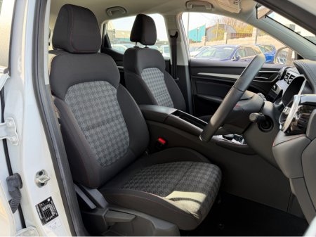 2024 MG ZS - thumbnail 13