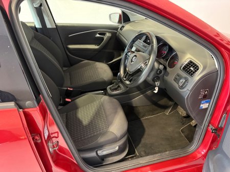 2015 Volkswagen Polo - thumbnail 8