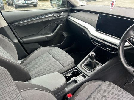 2023 Skoda Octavia - thumbnail 17