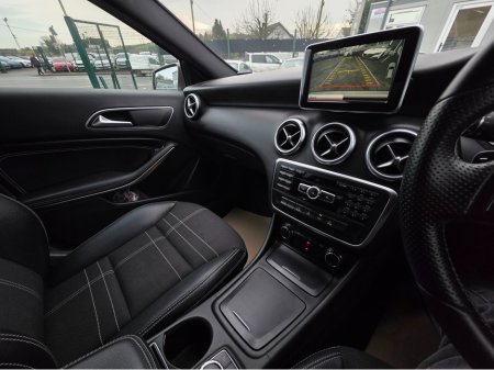 2013 Mercedes-Benz A Class A180 AMG INTERIOR HALF LEATHER SEATS / HI SPEC / SYSTEM LOW ROAD TAX BAND / SIMI DEALER thumbnail