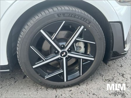 2025 Hyundai Ioniq 5 Ioniq 5 N 84 kW €45,595 thumbnail