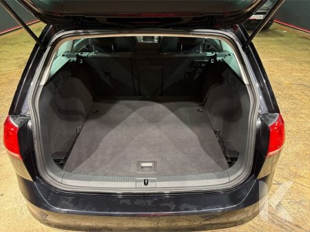 2016 Volkswagen Golf - thumbnail 12