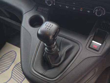 2023 Opel Combo - thumbnail 25