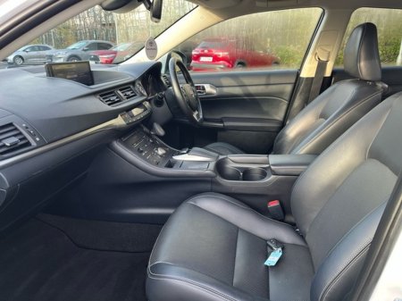 2019 Lexus CT 200 h - thumbnail 6