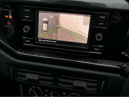 2022 Volkswagen Polo LIFE 1.0 TSI 95BHP D7F 5DR AUTO €19,950 thumbnail