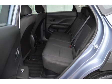 2025 Hyundai Kona 1.6 HYBRID Signature Auto €32,995 thumbnail