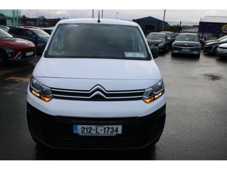 2021 Citroen Berlingo  €15,950 thumbnail