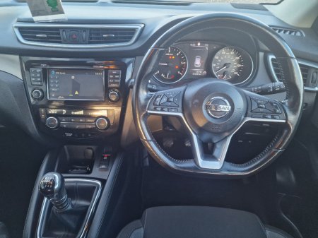 2019 Nissan Qashqai 1.5 DCI 115PS N-connecta 5DR €16,950 thumbnail