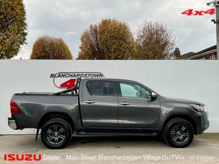 2022 Toyota Hilux HILUX SR5 DOUBLE CAB 6MT VAT QUALIFIED €32,900