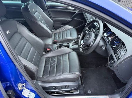 2016 Volkswagen Golf R VARIANT ABA-AUCJXF €24,995 thumbnail