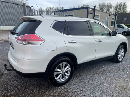 2018 Nissan X-Trail  €11,995 thumbnail