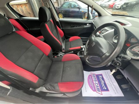 2007 Peugeot 207 - thumbnail 9
