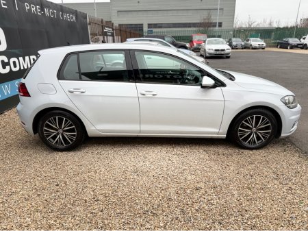 2018 Volkswagen Golf SE NAVIGATION 1.5 TSI BLUEMOTION TECHNOLOGY, 1.4, MANUAL, 2 YEAR NCT, LOW TAX, LOW INSURANCE €16,995 thumbnail