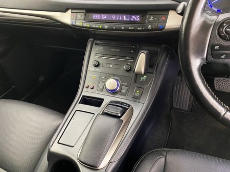 2018 Lexus CT 200 h - thumbnail 15