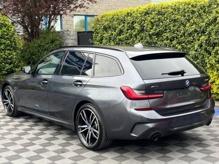2022 BMW 3 Series - photo 5