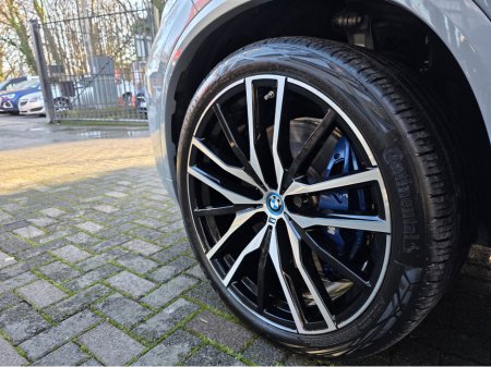 2025 BMW X5 XDRIVE50E M SPORT AUTO. ONLY 5K MILES. FINANCE ARRANGED. SIMI. AA APPROVED. €97,950 thumbnail