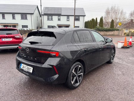 2024 Opel Astra ELEGANCE 1.5 130HP 8-SPE €26,750 thumbnail
