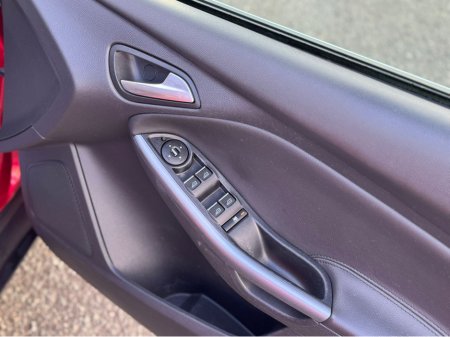 2011 Ford Focus 1.6 TOP SPEC NEW NCT €2,950 thumbnail