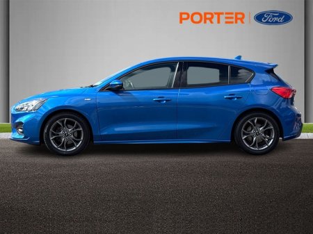2020 Ford Focus - thumbnail 6